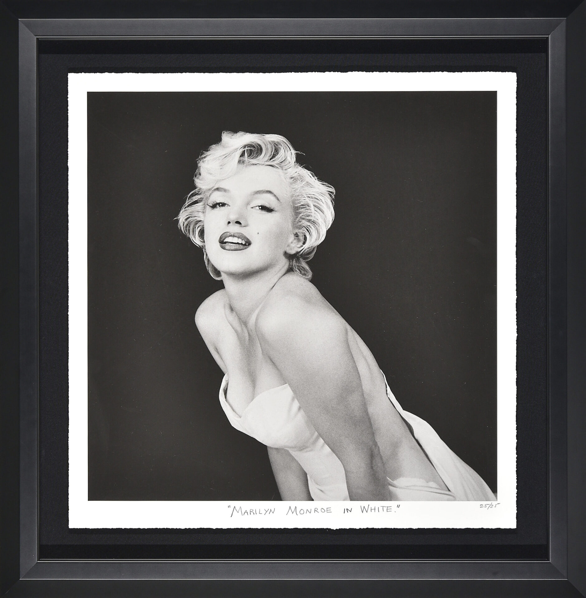 Marilyn Monroe “White Dress” Giclée Display – HollywoodMem