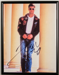 Tom Cruise Signature